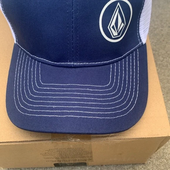 Unisex Mens and Womens Trucker Hat Cap Blue NWT One Size - Picture 4 of 10